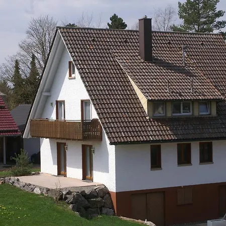 Pensjonat Zur Burg 3*